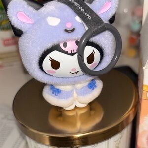 Sanrio characters (kuromi)